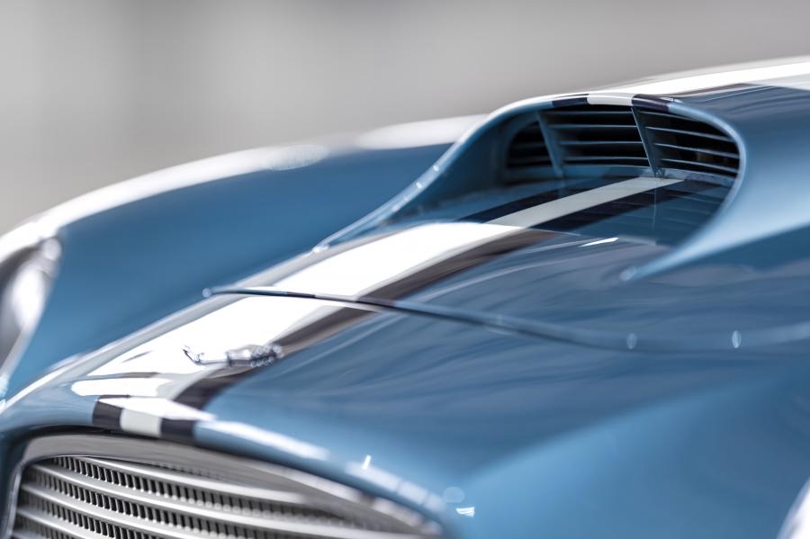 Детали экстерьера Aston Martin DB4 GT Continuation 2017 года  (UK) (фото 47 из 90)
